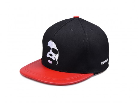 KŠILTOVKA PHENOMENAL DARK FACE RED/WHITE SNAPBACK